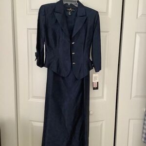 Long skirt and jacket